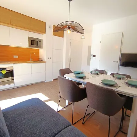 Apartmán T2 6 Pers. Avec Balcon Et Wifi - Fr-1-457-390 *